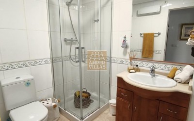 Lovely ground floor apartment with a large terrace.